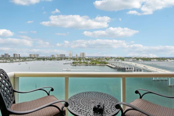 Marina Grande Club & Residences, 2640 Lake Shore Dr #1510, Riviera Beach, Florida 33404, image 1
