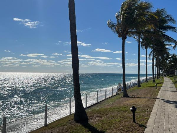 La Coquille Club Villas, 400 S Ocean Blvd #103a, Manalapan, Florida 33462, image 1