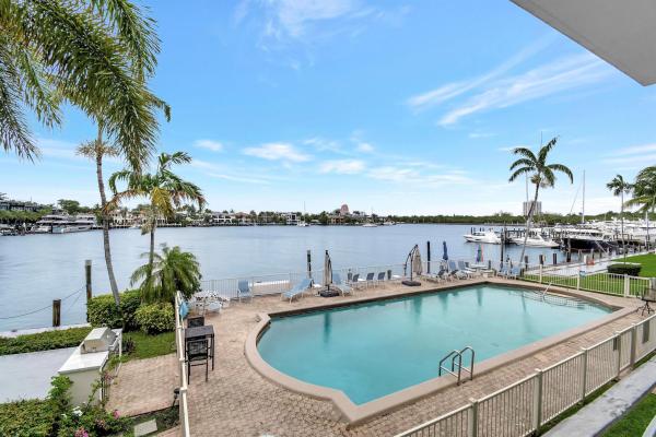 Sunrise Bay Club, 2717 Yacht Club Blvd #4c, Fort Lauderdale, Florida 33304, image 1