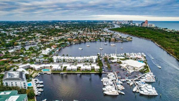 Sunrise Bay Club, 2717 Yacht Club Blvd #4C, Fort Lauderdale, Florida 33304, image 3