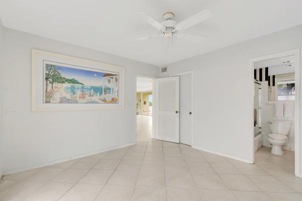Sunrise Bay Club, 2717 Yacht Club Blvd #4C, Fort Lauderdale, Florida 33304, image 2