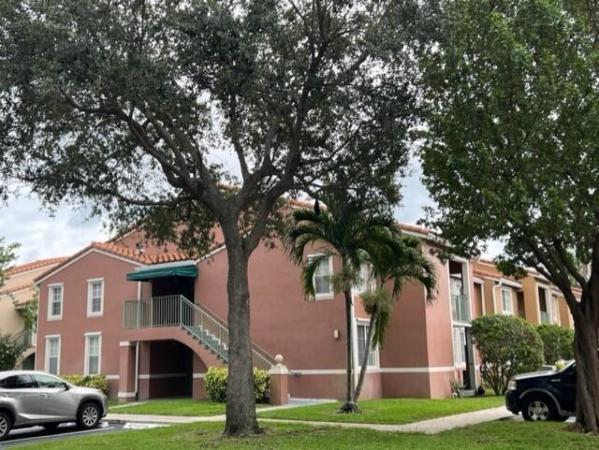 St Andrews At Boynton Beach, 7848 Sonoma Springs Cir #202, Lake Worth Beach, Florida 33463, image 1