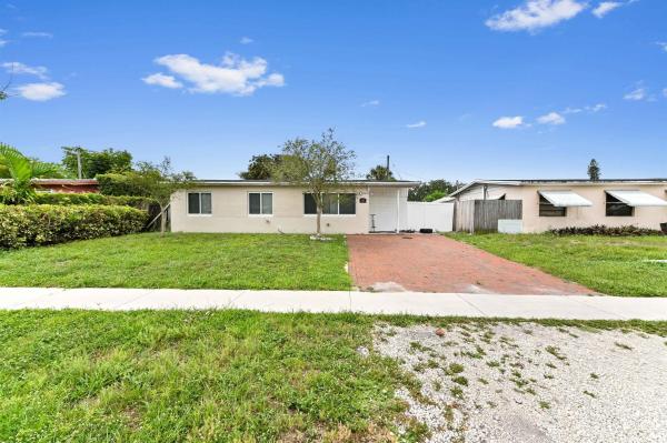 Playland Village, 5810 SW 38th Ct, Davie, Florida 33314, image 1