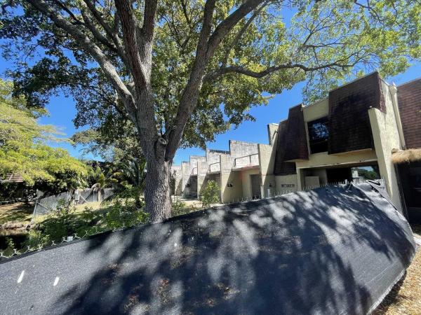 Westview, 8921 Palm Tree Ln, Pembroke Pines, Florida 33024, image 3