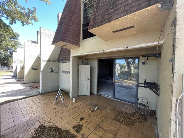 Westview, 8921 Palm Tree Ln, Pembroke Pines, Florida 33024, image 1