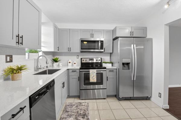 Isle Of Boca Dunes, 9370 SW 8th St #410, Boca Raton, Florida 33428, image 1