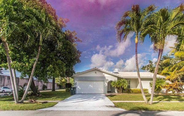 Boca Raton Square, 1571 SW 13th Dr, Boca Raton, Florida 33486, image 1
