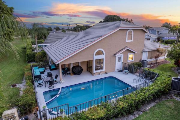Beaconwood Village At Lacuna, 8080 Covington Ct, Lake Worth Beach, Florida 33467, image 1