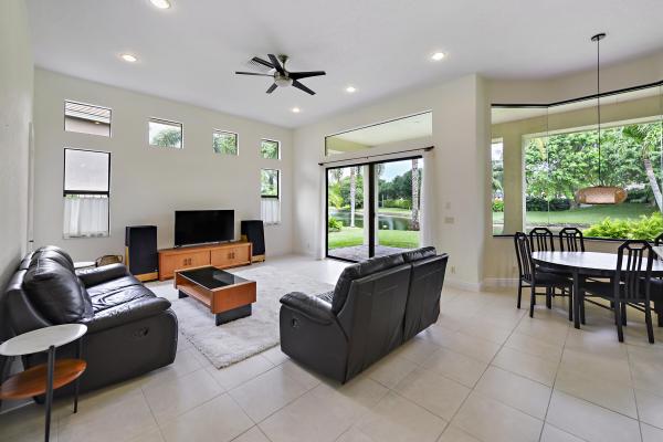 Versailles At Wellington, 3583 Collonade Dr, Wellington, Florida 33449, image 1