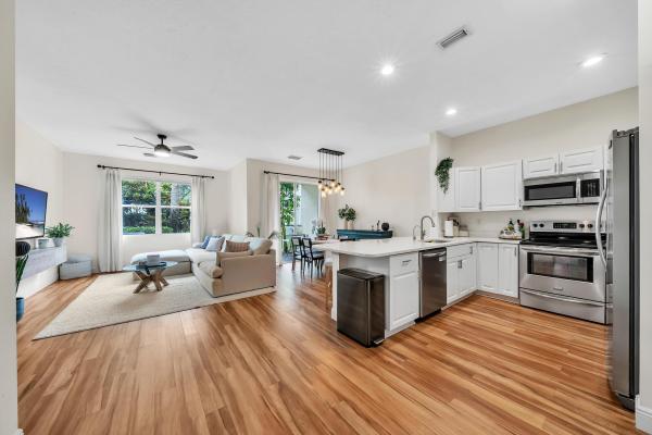Seminole Gardens At Woodbine, 6086 Seminole Gardens Cir, Palm Beach Gardens, Florida 33418, image 1