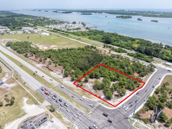 2200 N Us Highway 1, Fort Pierce, Florida 34946, image 1