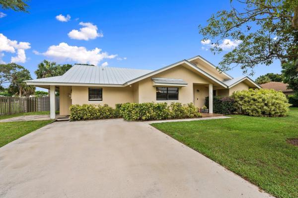 605 Ribaut Rd, Fort Pierce, Florida 34947, image 1