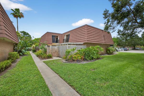Garden Lakes, 1922 19th Ln, Palm Beach Gardens, Florida 33418, image 1