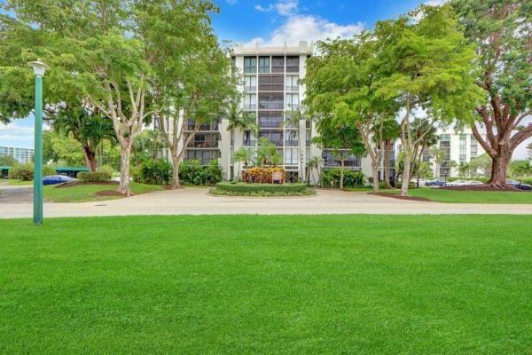Bridgewood Midrise At Boca West Country Club, 1841 Bridgewood Dr, Boca Raton, Florida 33434, image 1