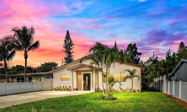 Delray Manors, 255 Glouchester St, Boca Raton, Florida 33487, image 1