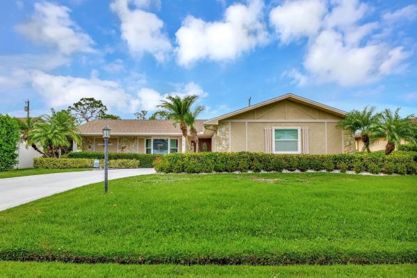 519 SE Brookside Ter, Port St. Lucie, Florida 34983, image 1
