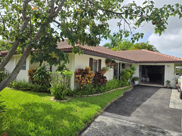 Knob Hill Club, 304 Knob Hill Blvd, Boca Raton, Florida 33431, image 1