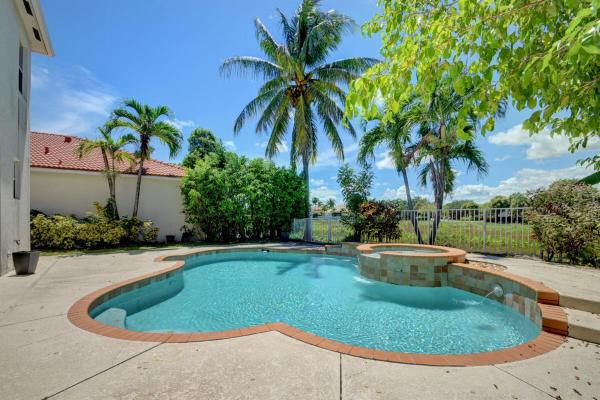 Black Diamond, 10537 Galleria St, Wellington, Florida 33414, image 1
