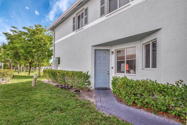 Sonoma Bay, 1923 Alamanda Way, Riviera Beach, Florida 33404, image 1