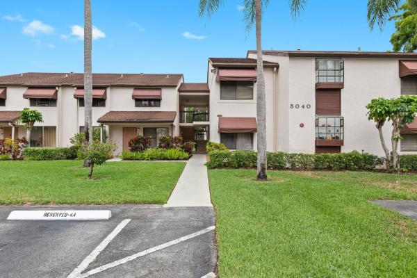 5040 Rose Hill Dr #206, Boynton Beach, Florida 33437, image 1