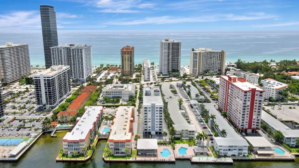Ashleigh House, 3113 S Ocean Dr #504, Hallandale Beach, Florida 33009, image 1
