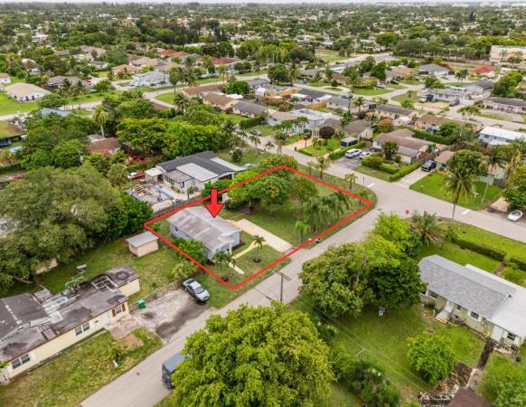 Meadow Park, 1858 Muskogee Rd, West Palm Beach, Florida 33406, image 3