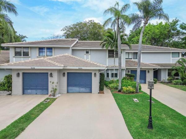 The Townhomes Of Deer Creek, 624 N Deer Creek Shore Dr #624, Deerfield Beach, Florida 33442, image 1