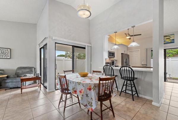 202 Lakewood Dr #11C, Jupiter, Florida 33458, image 1