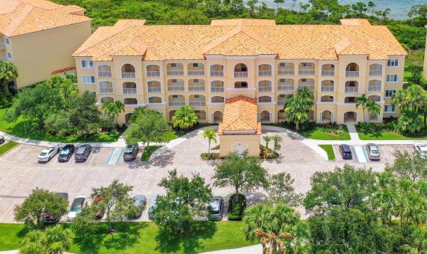 28 Harbour Isle Dr #101, Fort Pierce, Florida 34949, image 1