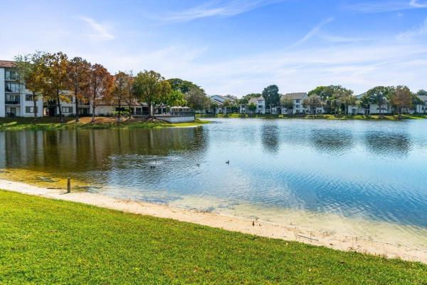 5380 Cedar Lake Dr #303, Boynton Beach, Florida 33437, image 1