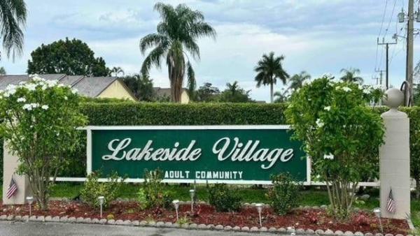 Lakeside Village, 705 Lori Dr #104, Palm Springs, Florida 33461, image 1