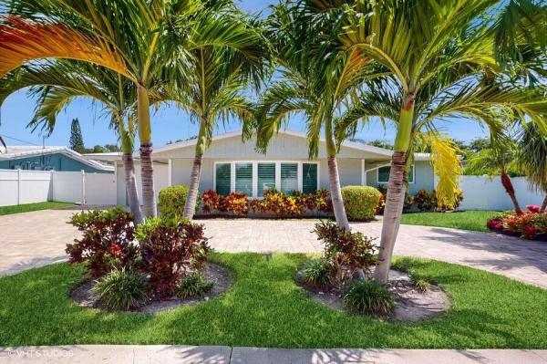 Royal Oaks Hills, 200 SW 6th Ave, Boca Raton, Florida 33486, image 1