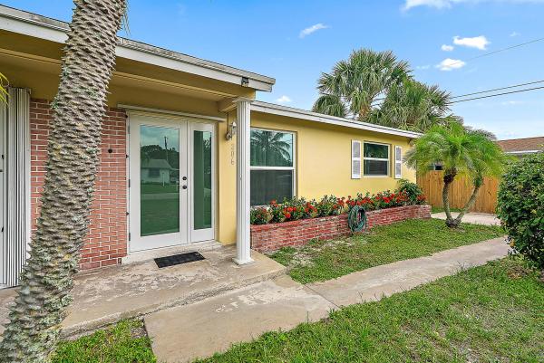 Fisherman's Landing, 206 Anglers Cir, Jupiter, Florida 33458, image 1