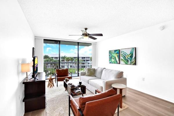 Whitehall Village, 2601 Village Blvd #404, West Palm Beach, Florida 33409, image 3