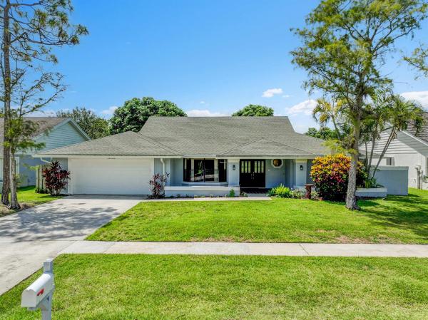 Sugar Pond Manor, 14544 Autumn Ave, Wellington, Florida 33414, image 1