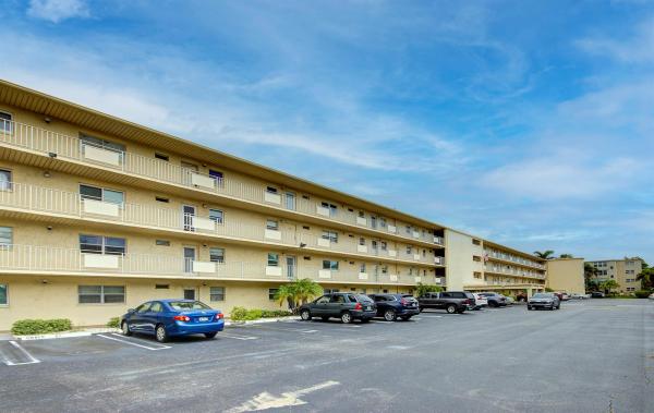 Village Royale Greenwood, 2615 NE 3rd Ct #4160, Boynton Beach, Florida 33435, image 1