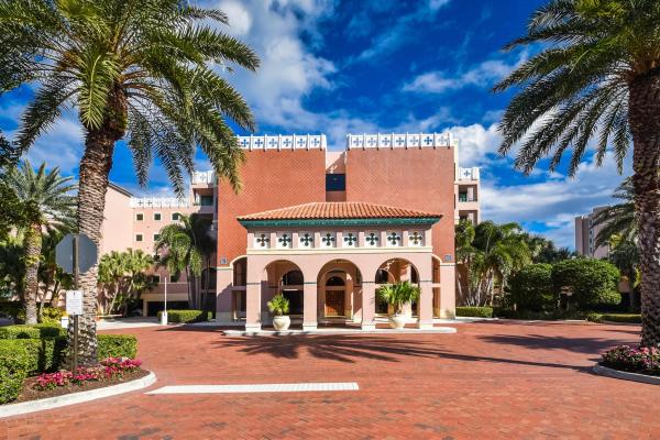 Mizner Court, 120 SE 5th Ave #321, Boca Raton, Florida 33432, image 1
