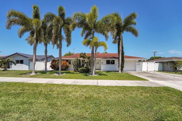 Country Club Village, 600 NW 12th Ave, Boca Raton, Florida 33486, image 1