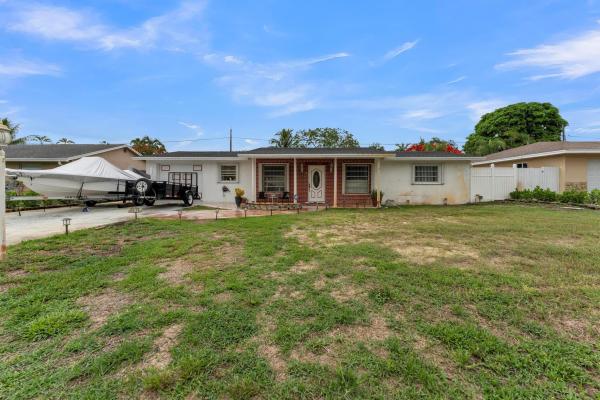 Floral Park, 2745 Cambridge Rd, Lake Worth Beach, Florida 33462, image 1