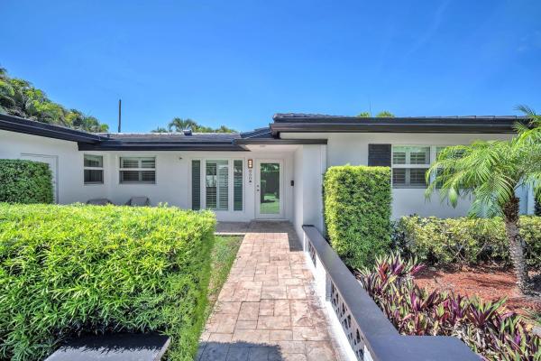 Royal Oaks Hills, 850 W Camino Real, Boca Raton, Florida 33486, image 1