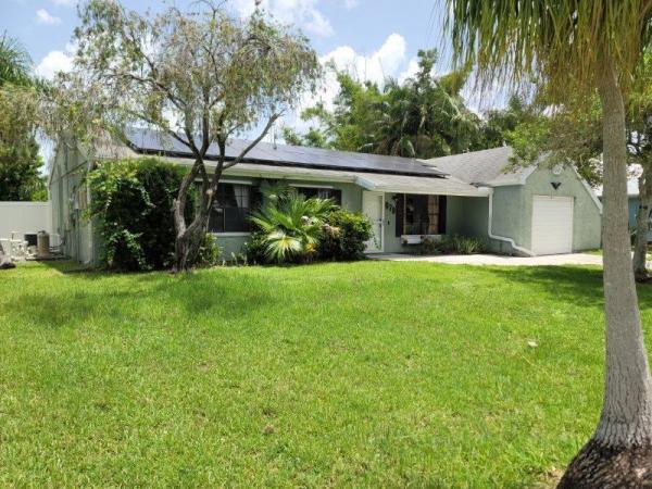Parks Edge, 679 SW Belmont Cir, Port St. Lucie, Florida 34953, image 1