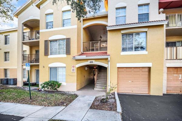 Emerald Isle At Laguna Lakes, 4101 San Marino 303rd Blvd #303, West Palm Beach, Florida 33409, image 1