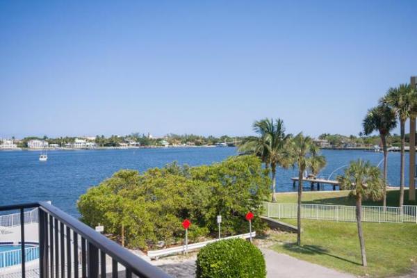 Croton Harbor, 301 Croton Ave #303, Lantana, Florida 33462, image 1