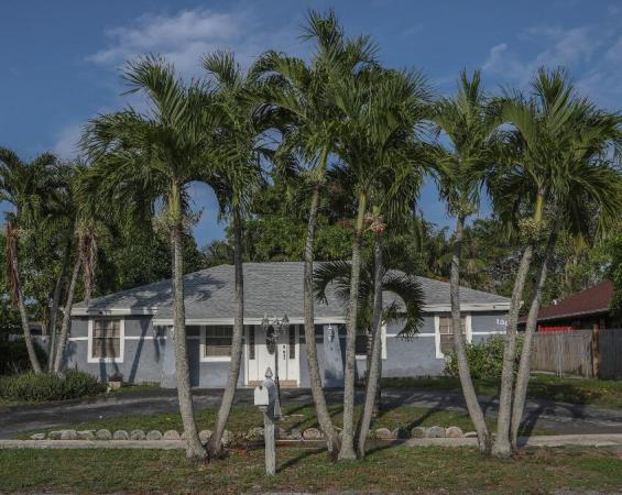 North Lauderdale Estates, 1301 SW 75th Ave, North Lauderdale, Florida 33068, image 1