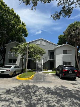 984 Lake Victoria Dr #B, West Palm Beach, Florida 33411, image 1