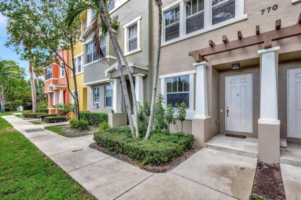 CitySide, 770 Millbrae 4th Ct #4, West Palm Beach, Florida 33401, image 1