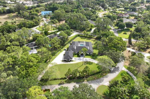 Pinewood Of Wellington, 13453 Doubletree Trl, Wellington, Florida 33414, image 1