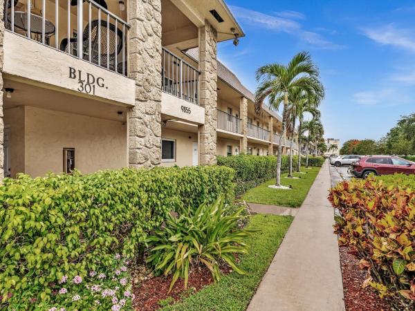 Sandalfoot Boulevard, 9855 Sandalfoot Blvd #320, Boca Raton, Florida 33428, image 1