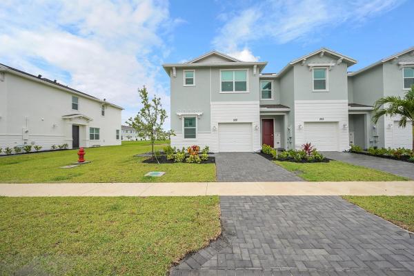 Veranda Landing, 520 SE Rivergrass St, Port St. Lucie, Florida 34984, image 1