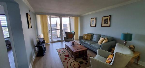 Boca Bayou, 8 Royal Palm Way #6040, Boca Raton, Florida 33432, image 1